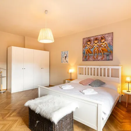 Апартаменты Church Lane Residences Чески-Крумлов